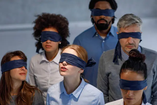 What do you dream about Blindfolds?