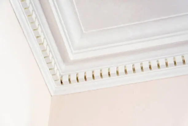 What do you dream about Cornice?